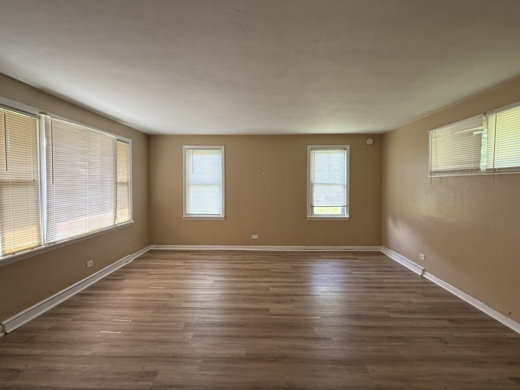 39096 N Evergreen Avenue - Photo 3