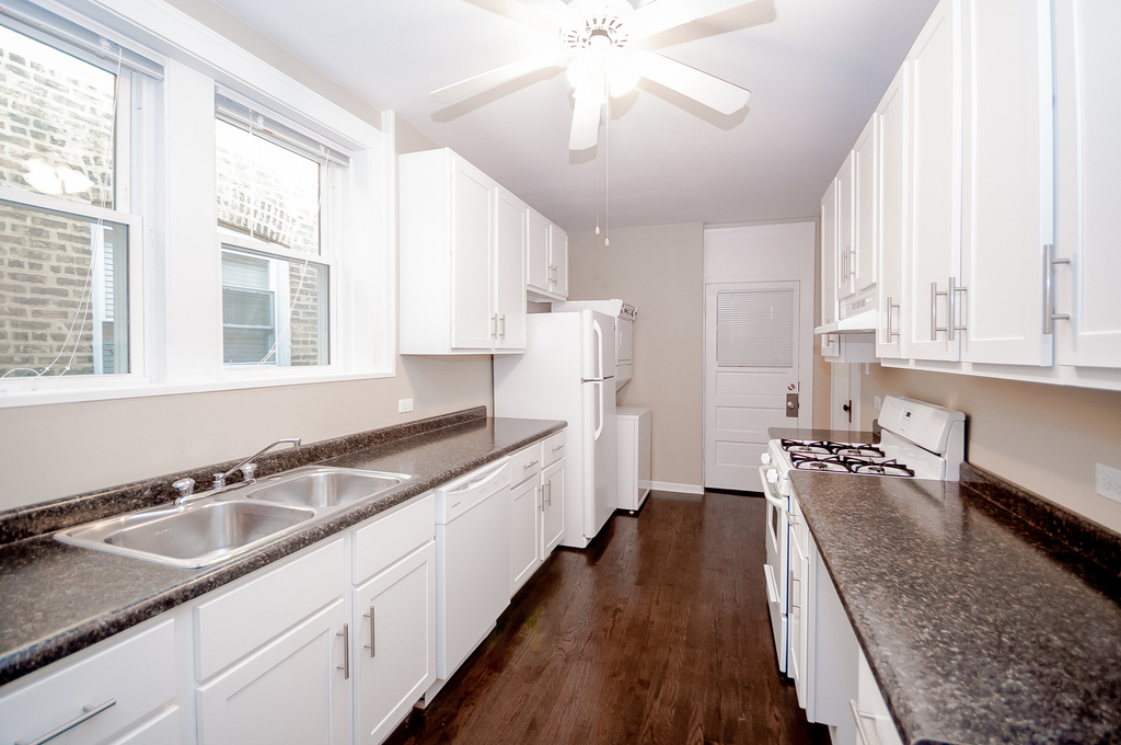 2433 W Fargo Avenue - Photo 7