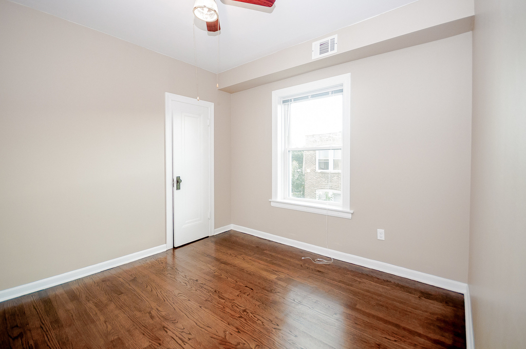 2433 W Fargo Avenue - Photo 11