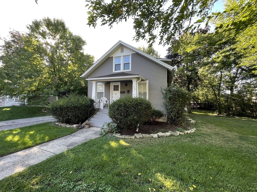 1040 Garner Avenue - Photo 0