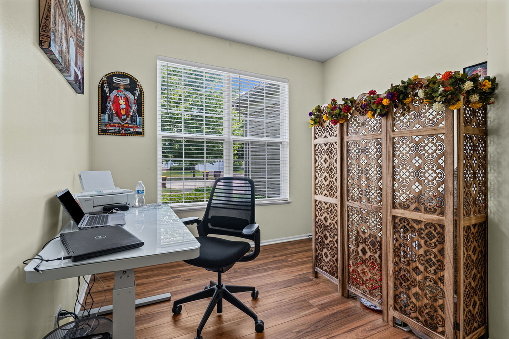 126 Redmond Drive - Photo 8