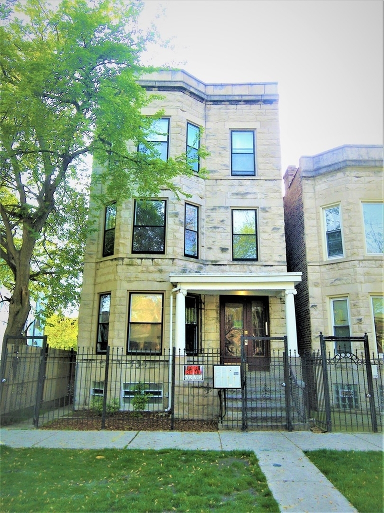 6622 S Saint Lawrence Avenue - Photo 0