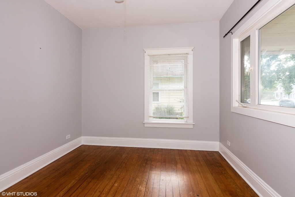 656 Bluff City Boulevard - Photo 3