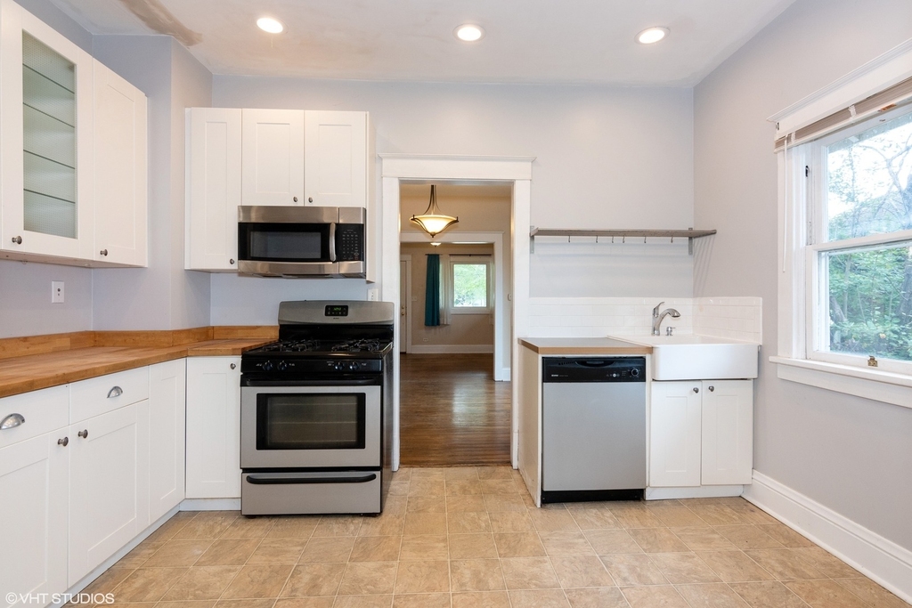 656 Bluff City Boulevard - Photo 9