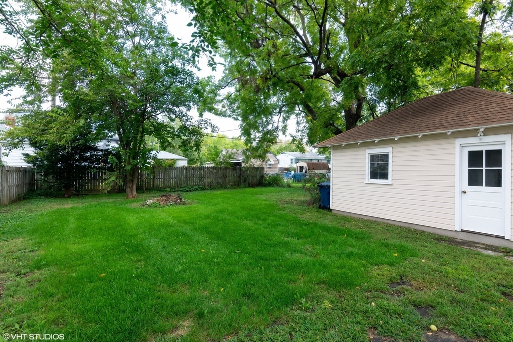 656 Bluff City Boulevard - Photo 11