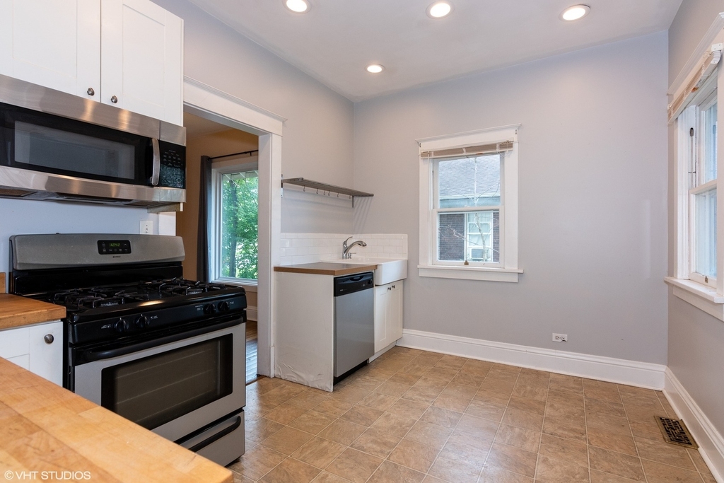 656 Bluff City Boulevard - Photo 8