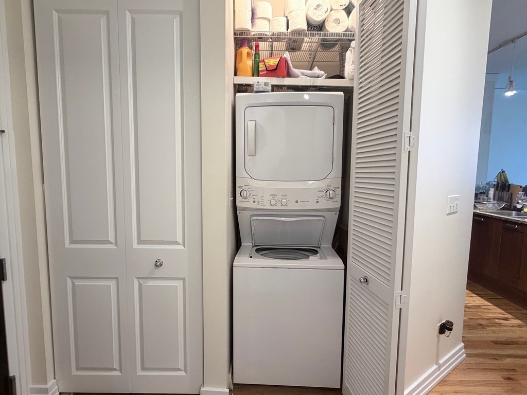 170 W Polk Street - Photo 11