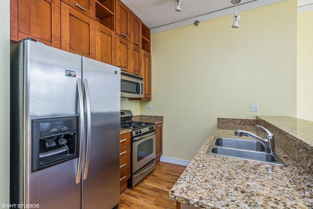 170 W Polk Street - Photo 5