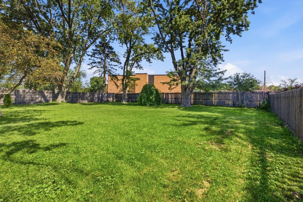 1624 W Weathersfield Way - Photo 32