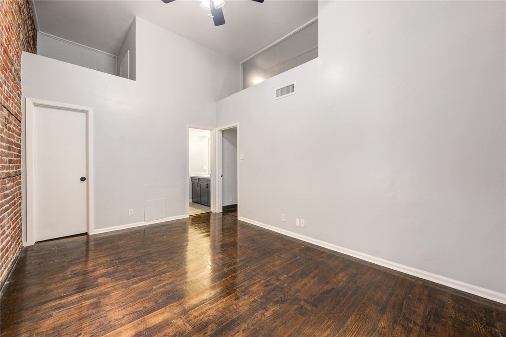 213 Tremont Street - Photo 10
