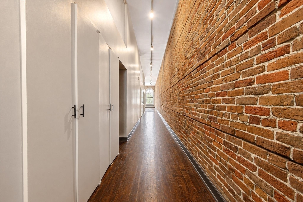 213 Tremont Street - Photo 8
