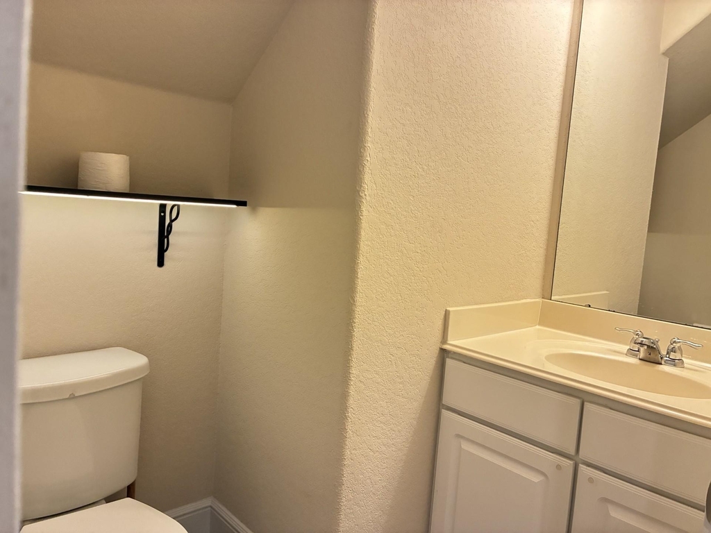 2588 Hallmark Oak Street - Photo 4