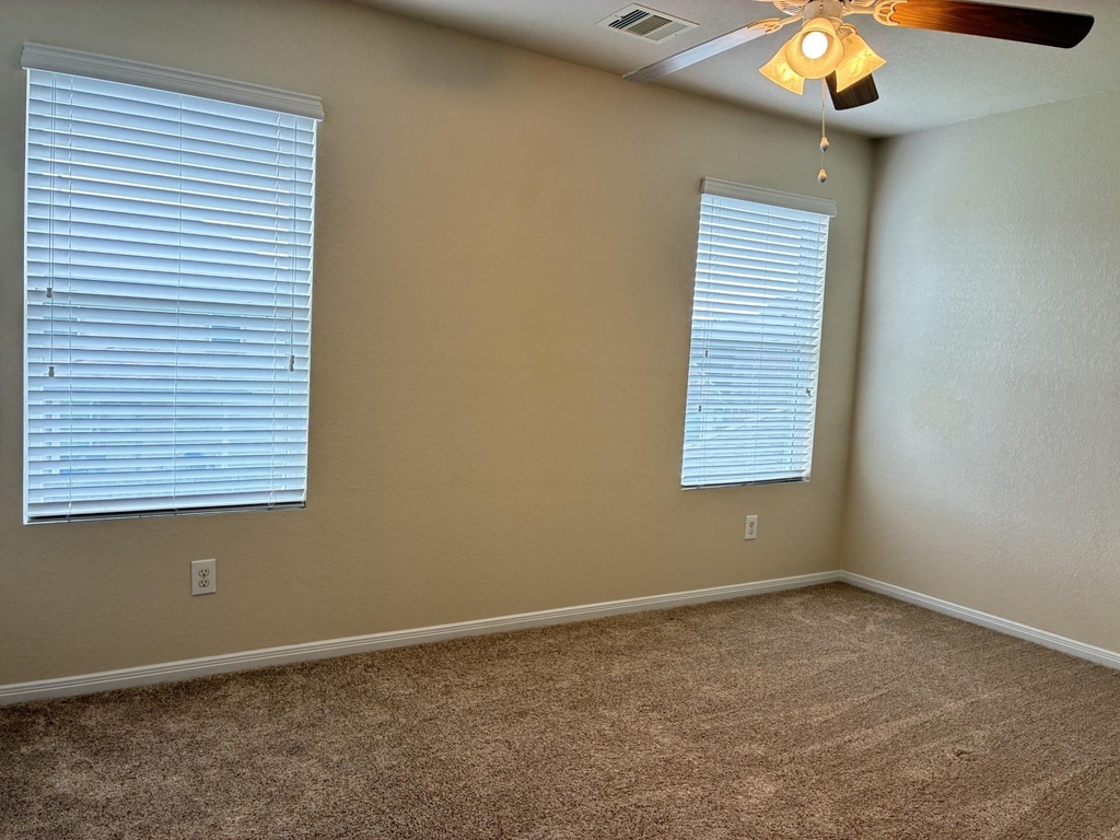 2588 Hallmark Oak Street - Photo 17
