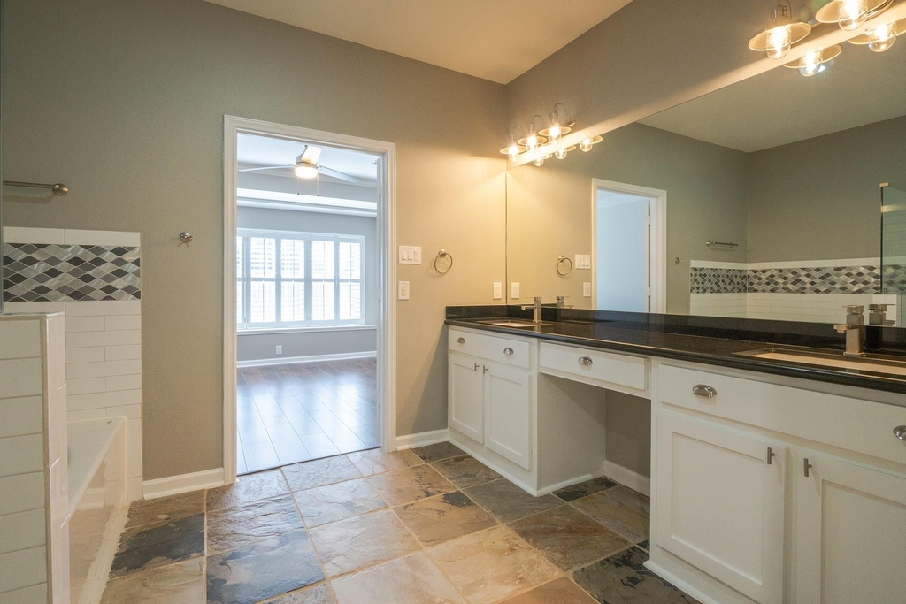 16031 Cassandra Park Street - Photo 15