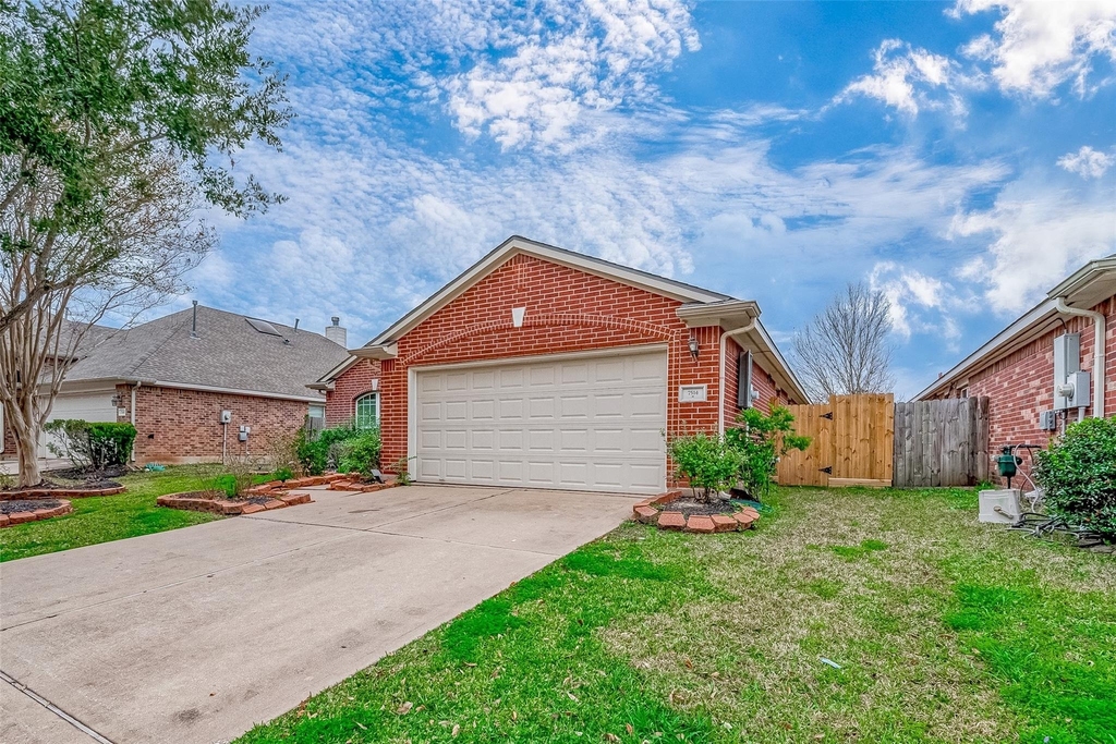 7514 Trail Hollow - Photo 4