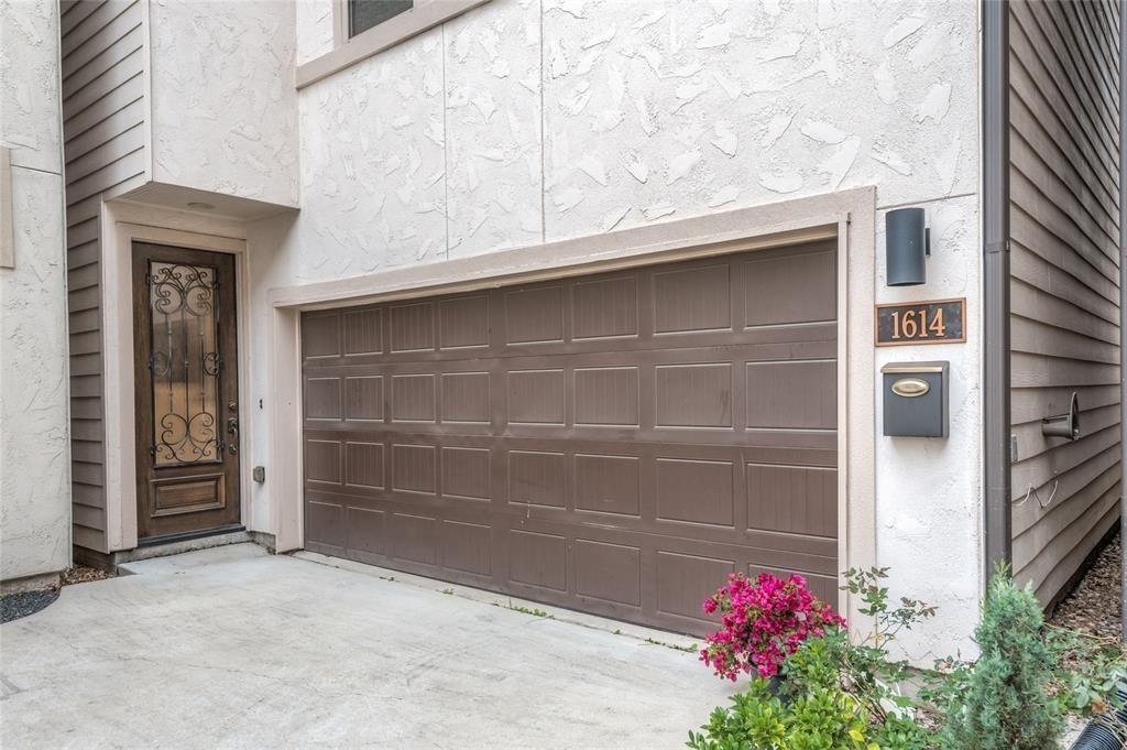 1614 Parker Street - Photo 3