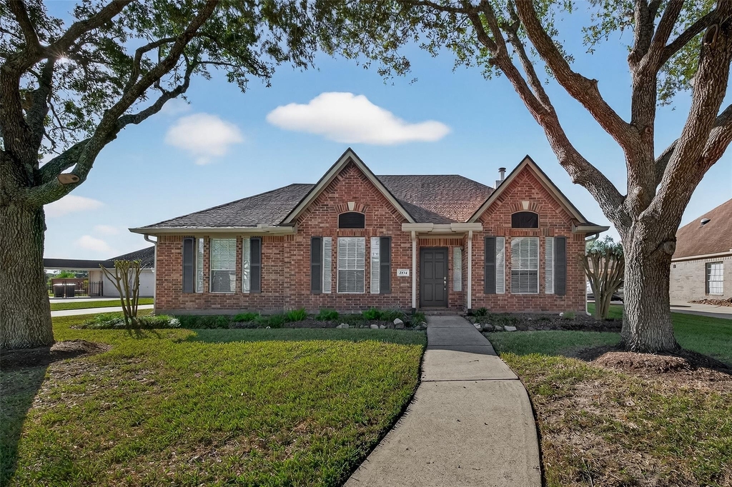 2834 Martina Drive - Photo 0