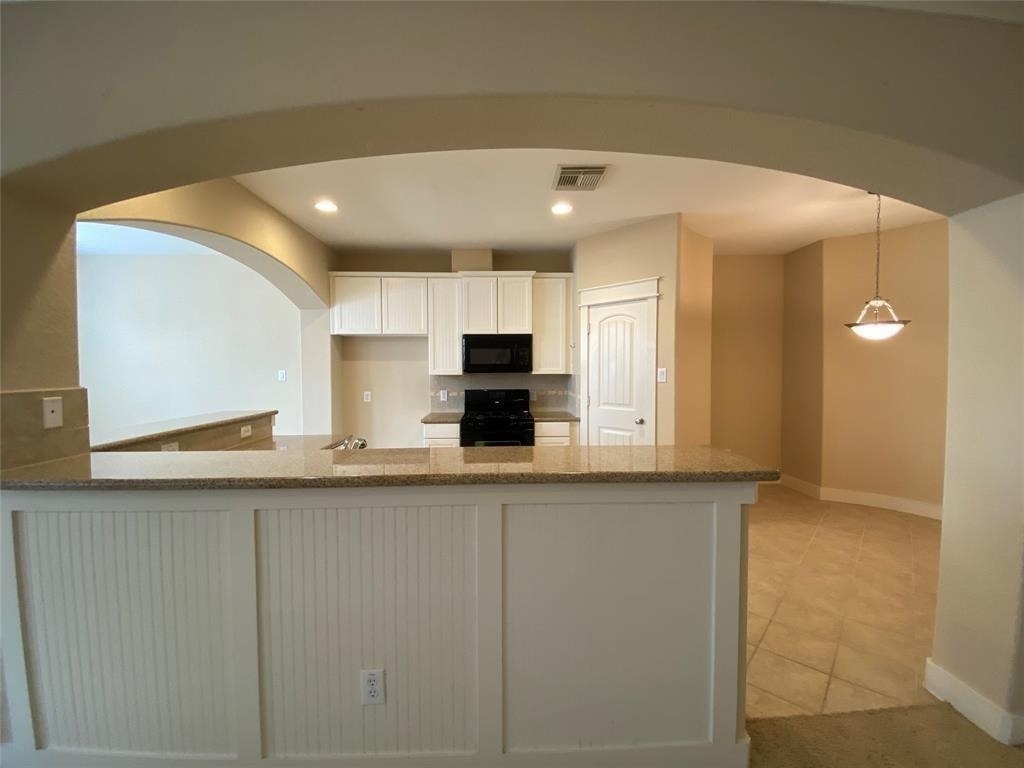2833 Seaside Drive - Photo 2