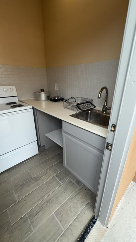 6303 Scotchwood Drive - Photo 3