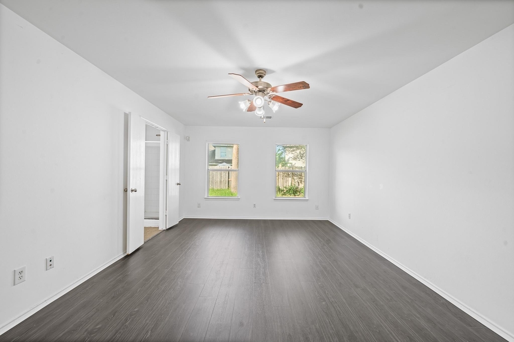 7207 Highland Oak Court - Photo 16
