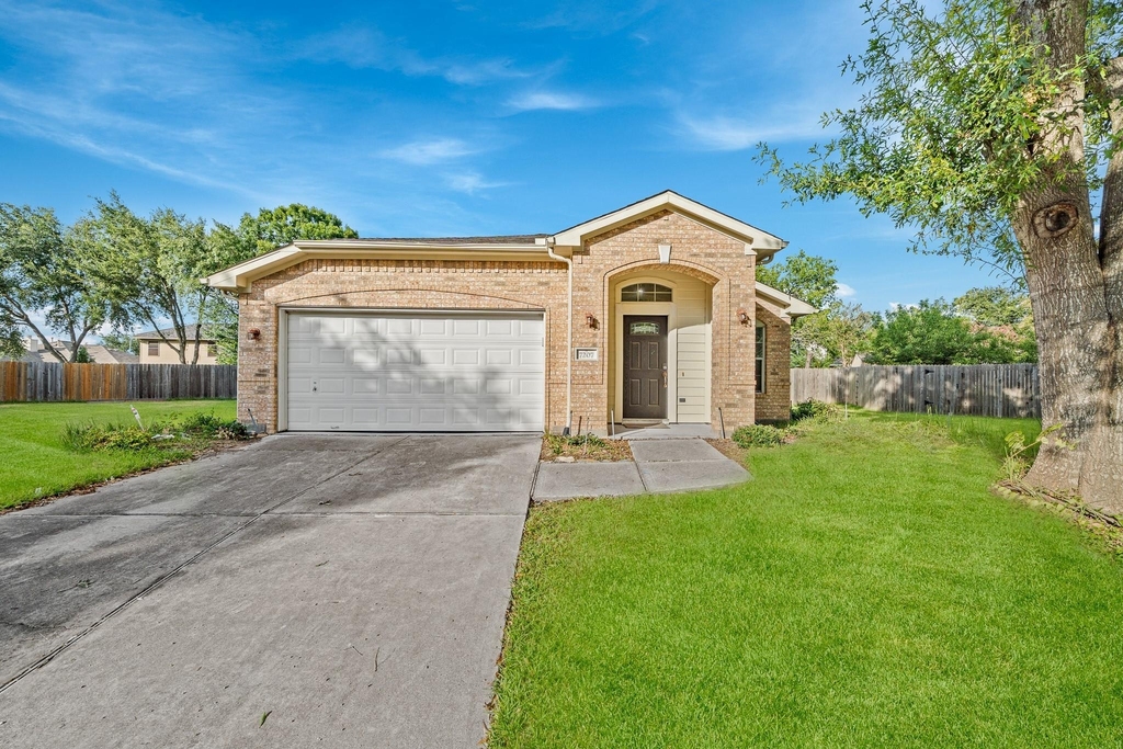 7207 Highland Oak Court - Photo 0