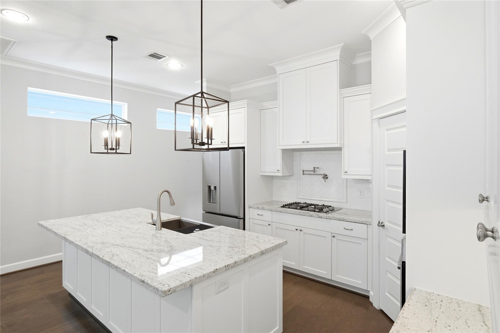 4208 Koehler Street - Photo 7