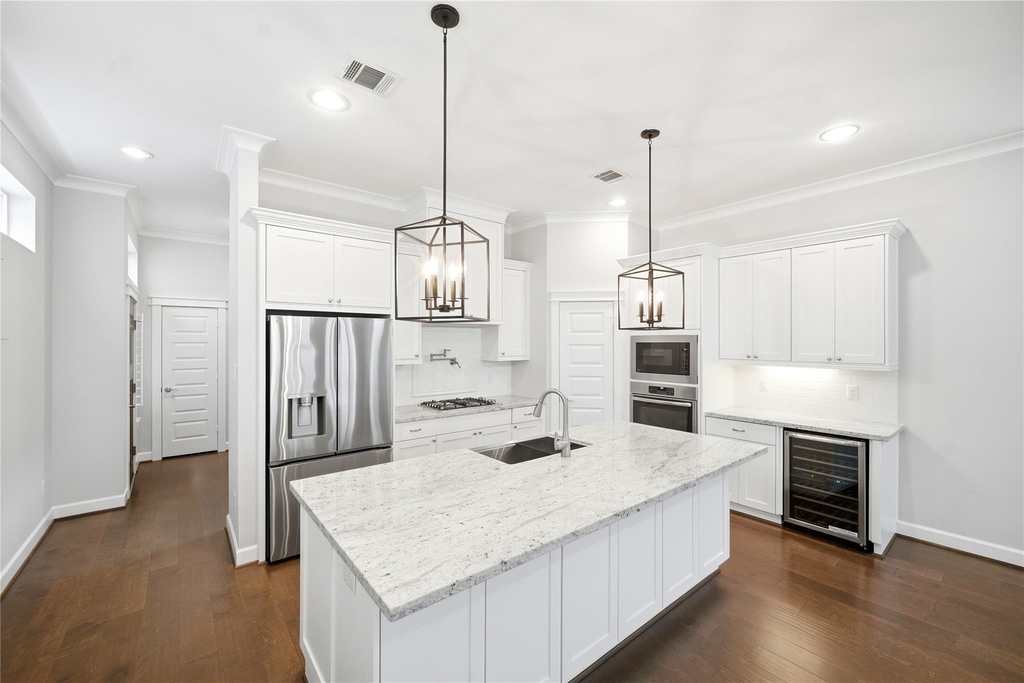4208 Koehler Street - Photo 6