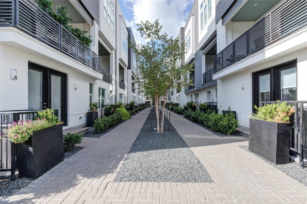 2622 Rusk Street - Photo 1