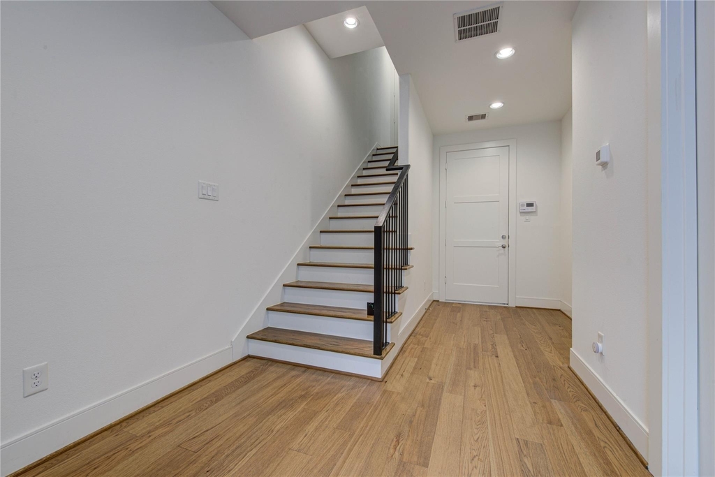2622 Rusk Street - Photo 2