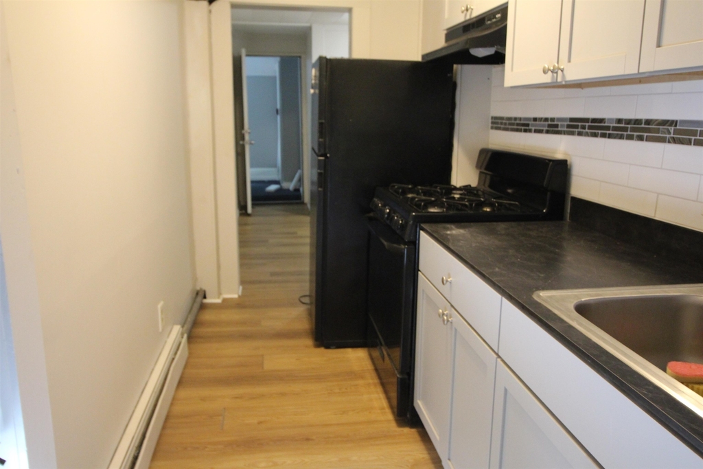11 Elm - Photo 1
