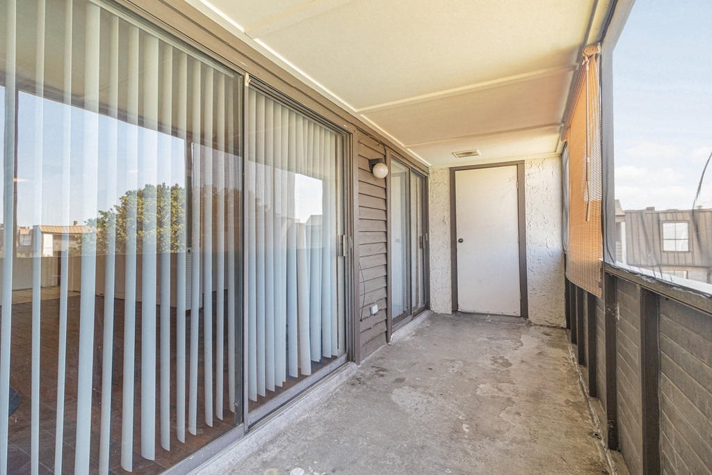 3045 Walnut Bend Lane - Photo 16