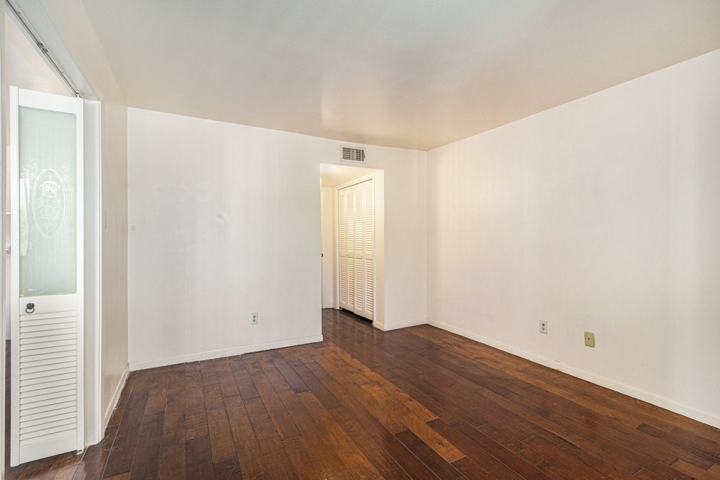 3045 Walnut Bend Lane - Photo 12