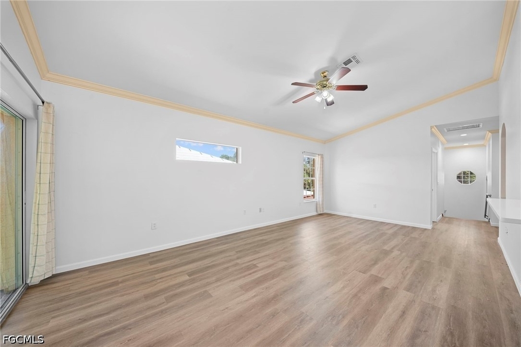 5370 Park Road - Photo 5