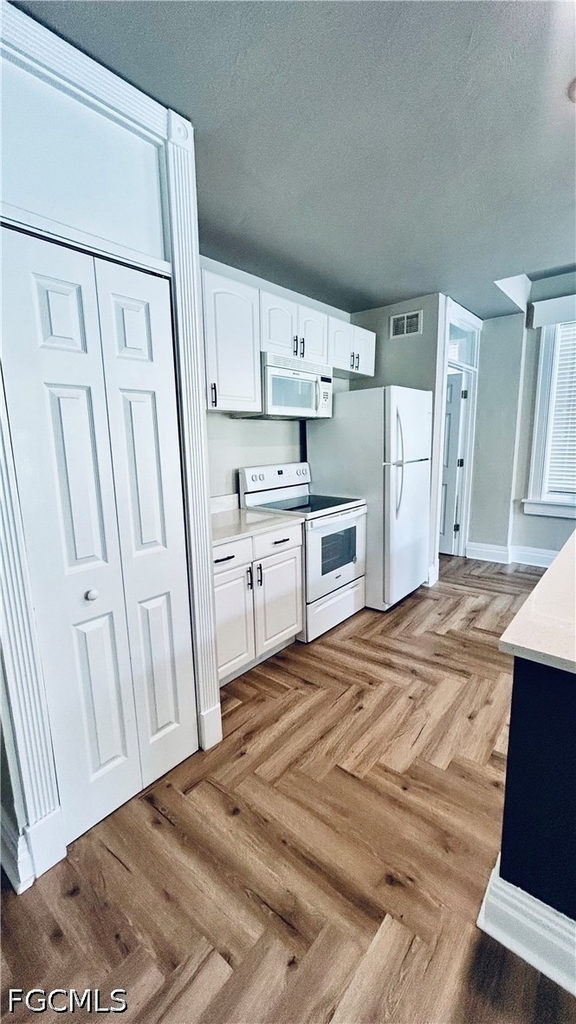 2310 First St Unit 203 - Photo 4
