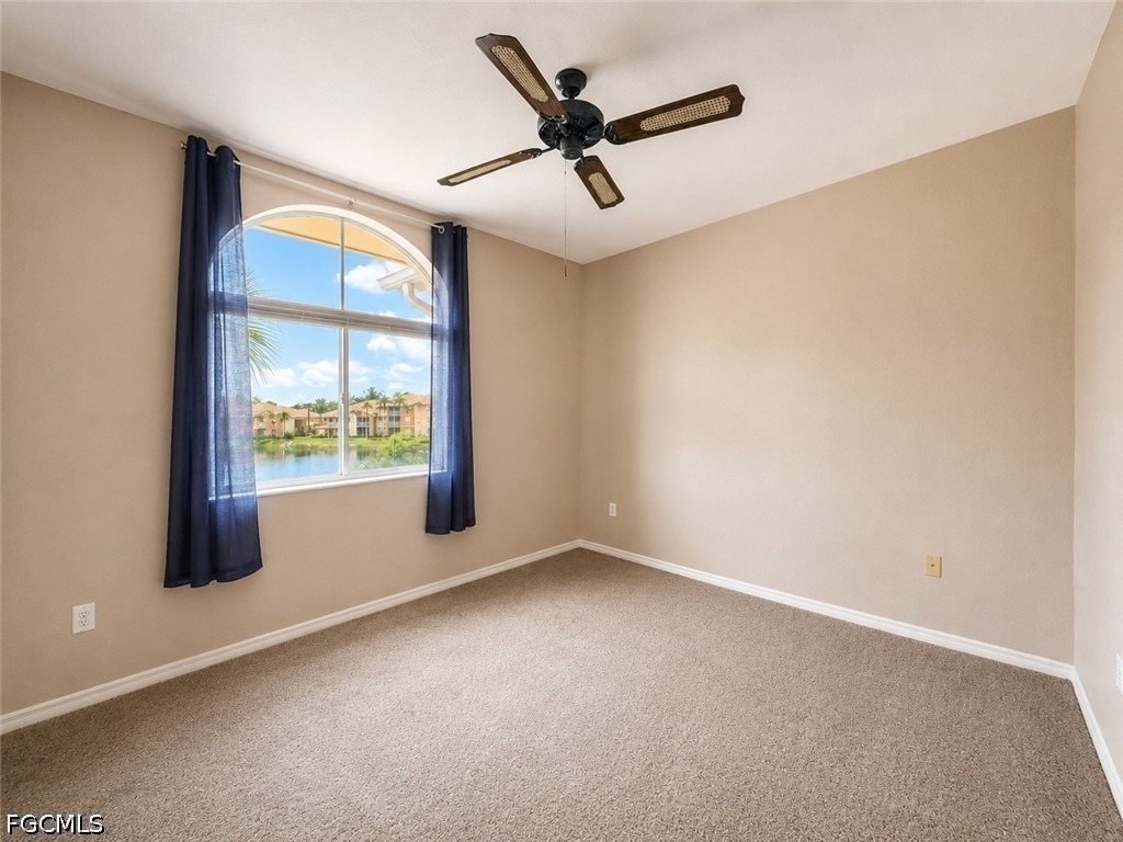 6490 Aragon Way - Photo 22