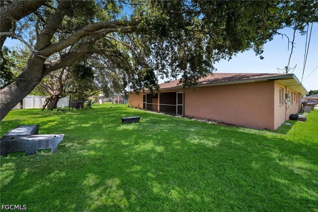 3738 Santa Barbara Boulevard - Photo 19