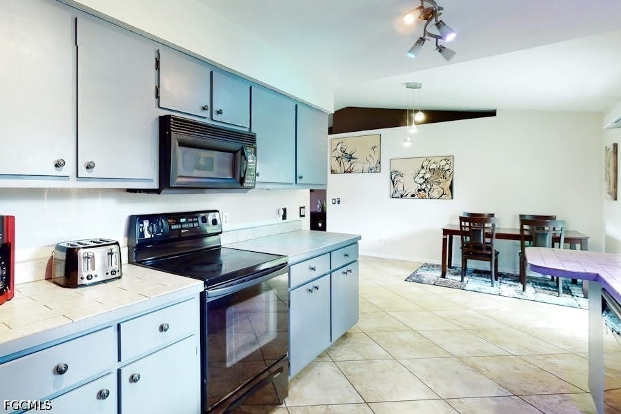 18401 Huckleberry Road - Photo 9