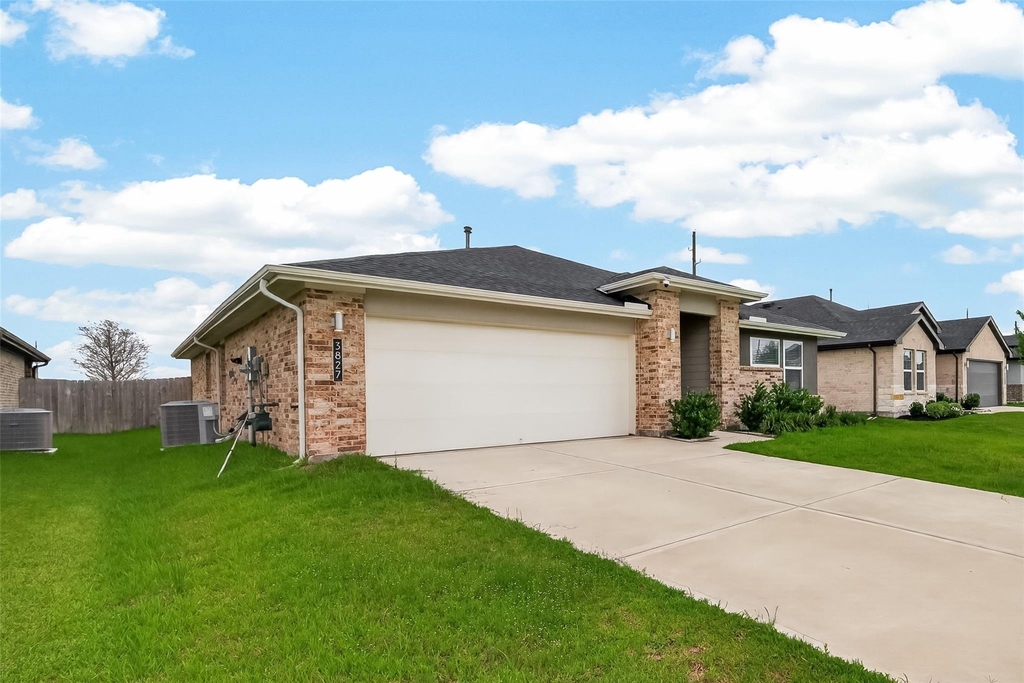 3827 Pierce Place Lane - Photo 1