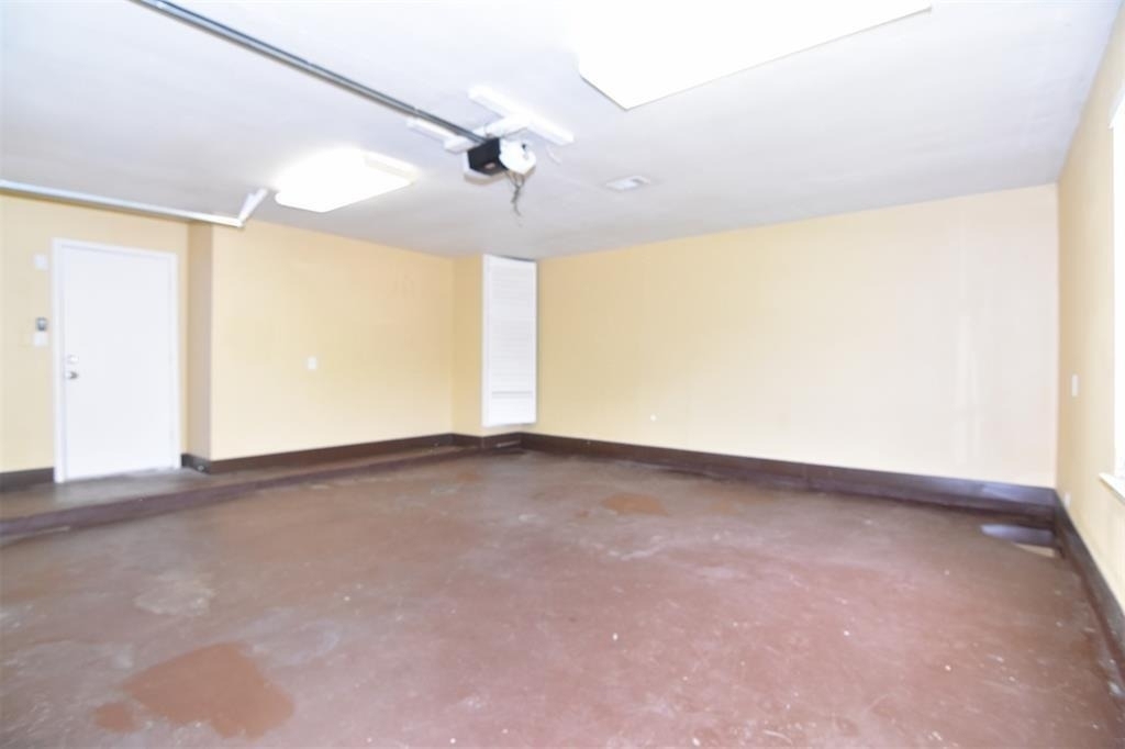 8507 Grove Park Drive - Photo 24