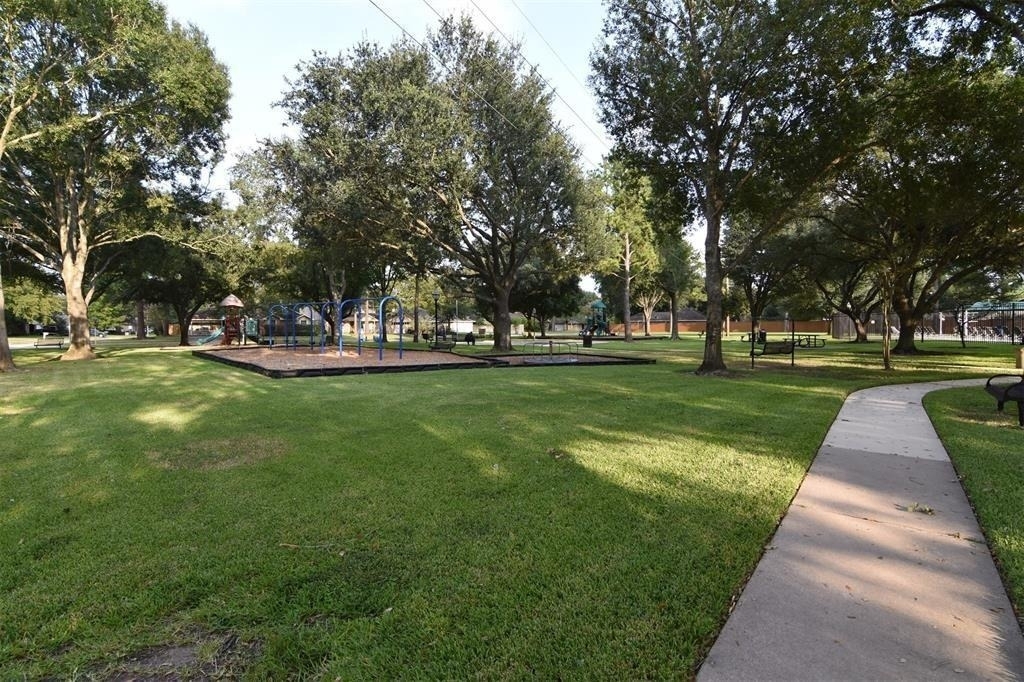 8507 Grove Park Drive - Photo 29