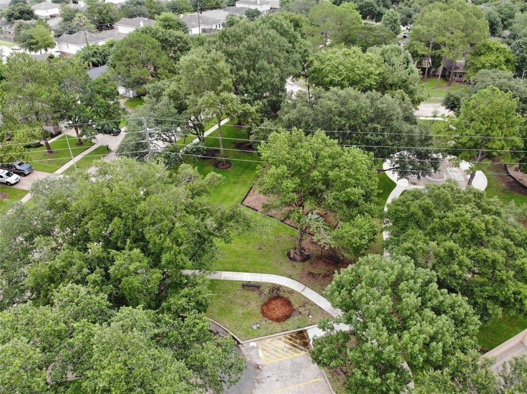8507 Grove Park Drive - Photo 32