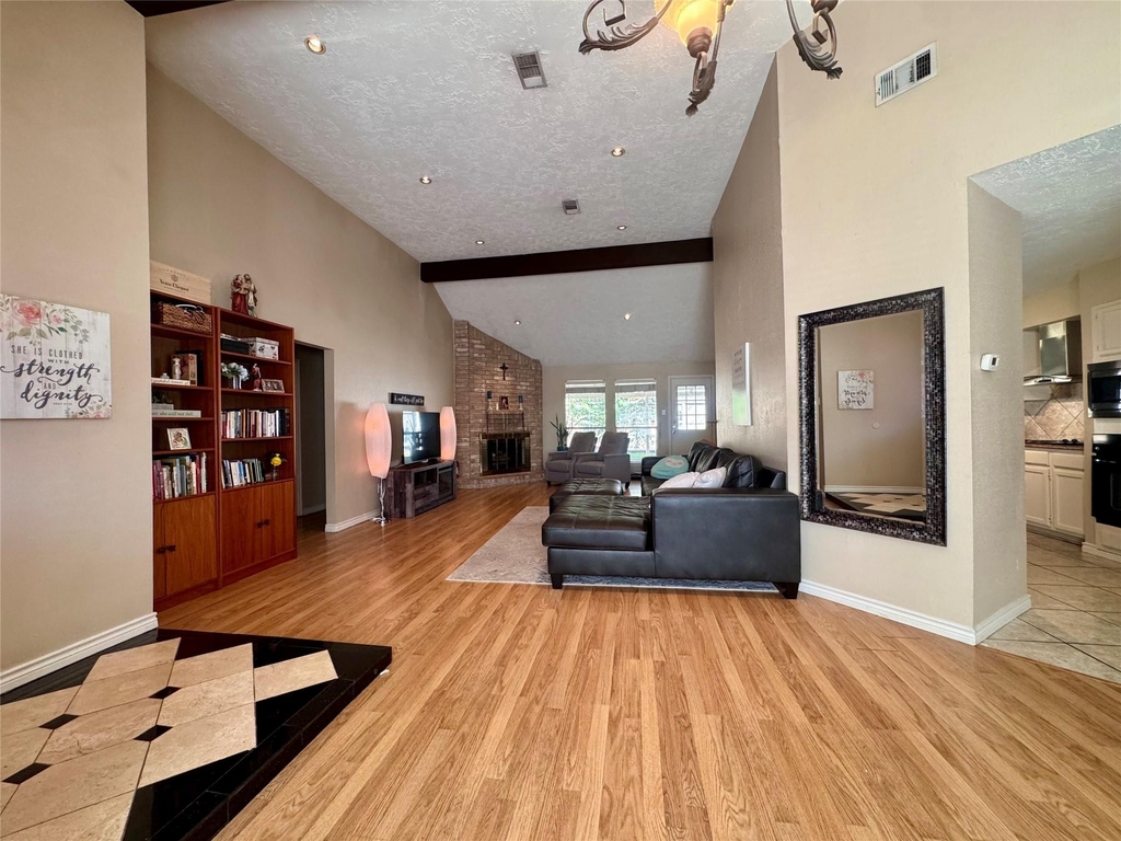 8507 Grove Park Drive - Photo 2