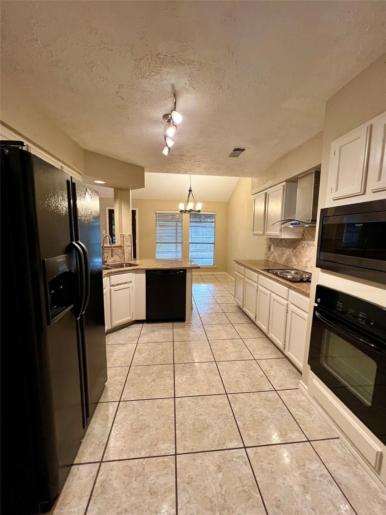 8507 Grove Park Drive - Photo 8