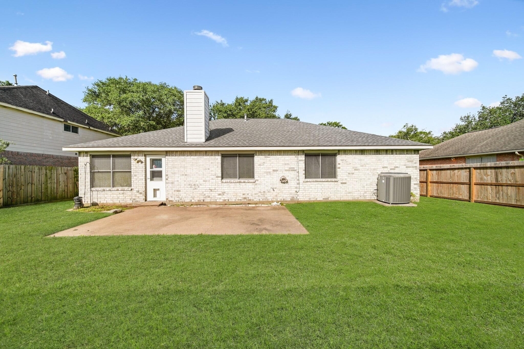1242 Hunter Wood Drive - Photo 17