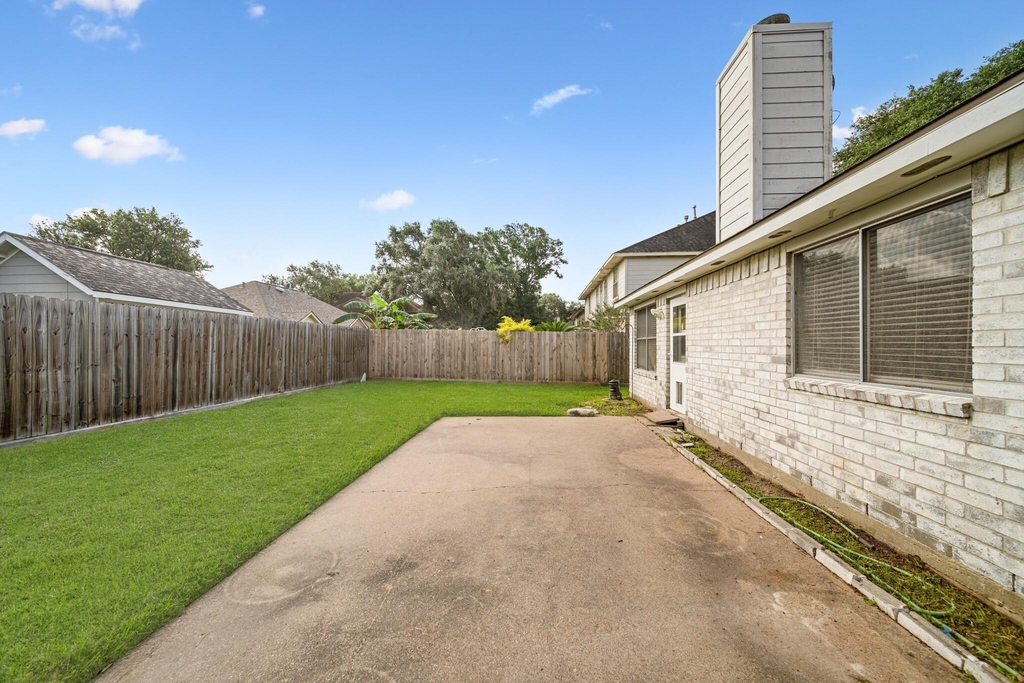 1242 Hunter Wood Drive - Photo 16