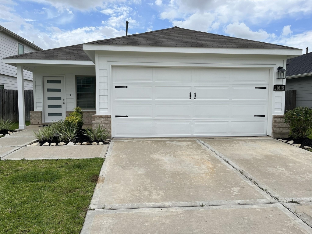 21618 Lemon Beebrush Lane - Photo 1