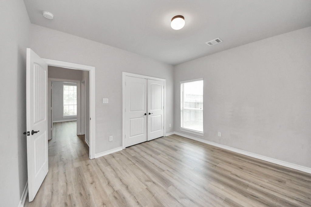 2310 Brett Court - Photo 11