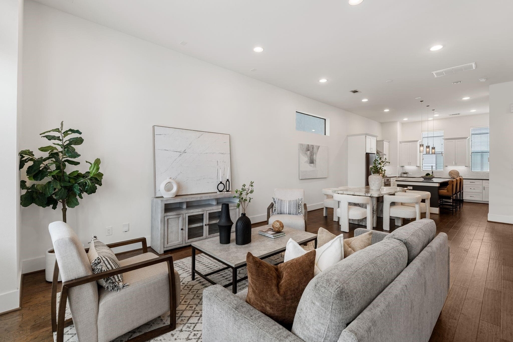 5713 Larkin Street - Photo 6