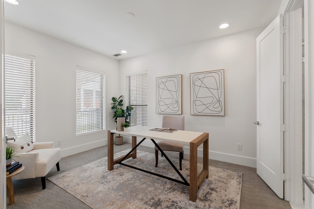 5713 Larkin Street - Photo 3