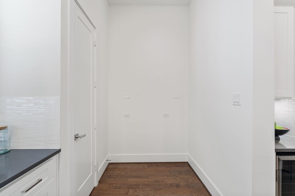 5713 Larkin Street - Photo 16